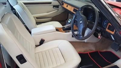 Lot 110 - 1989 Jaguar XJS Convertible