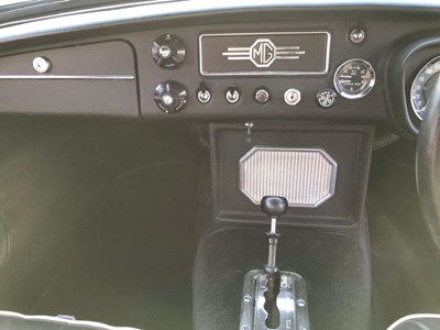 Lot 124 - 1968 MGC Roadster