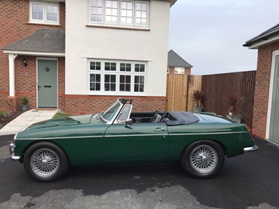 Lot 124 - 1968 MGC Roadster