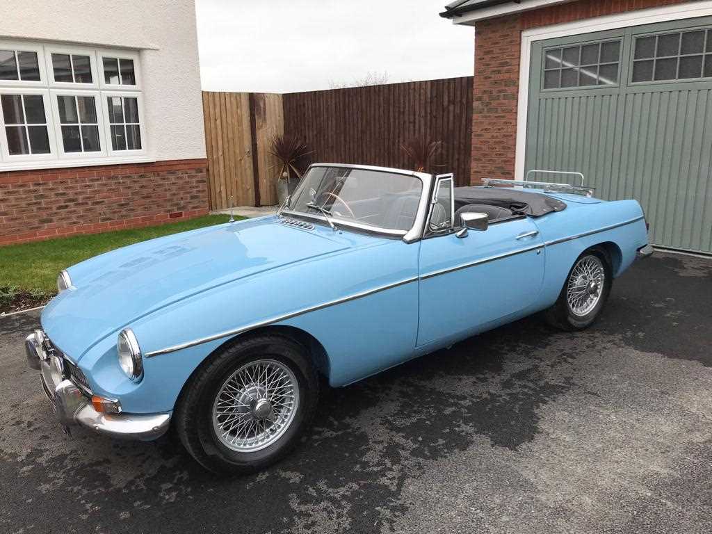 Lot 108 - 1963 MGB Roadster