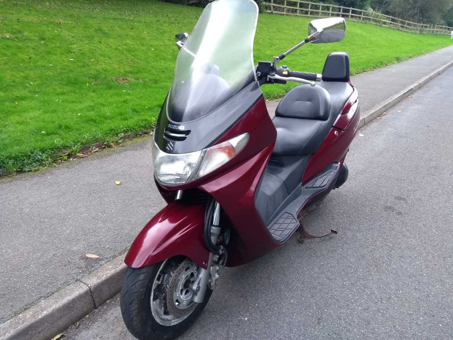 Lot 32 - 1998 Suzuki Bergman AN250