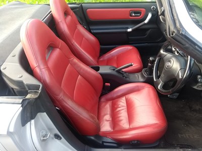 Lot 48 - 2003 Toyota MR2 VVT-i