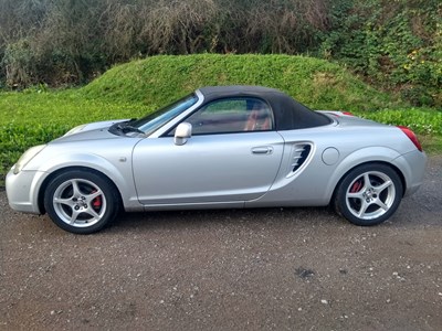 Lot 48 - 2003 Toyota MR2 VVT-i
