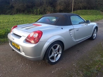 Lot 48 - 2003 Toyota MR2 VVT-i