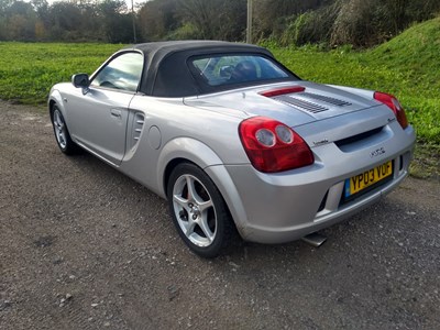 Lot 48 - 2003 Toyota MR2 VVT-i