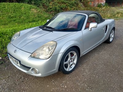 Lot 48 - 2003 Toyota MR2 VVT-i