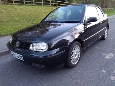 Lot 104 - 2002 Volkswagen Golf Cabriolet II