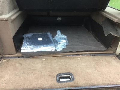 Lot 72 - 1990 Range Rover SE