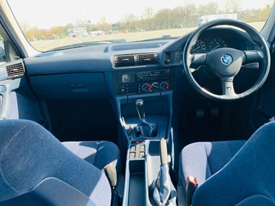 Lot 102 - 1993 BMW 520i