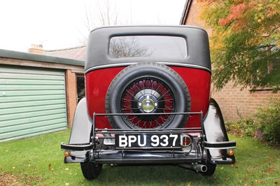 Lot 50 - 1934 Lanchester LA10 Saloon