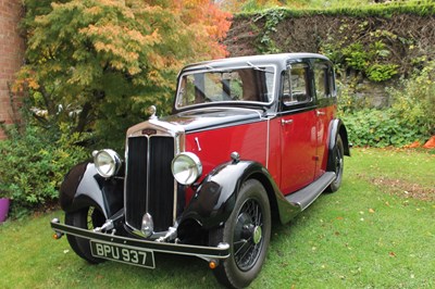 Lot 50 - 1934 Lanchester LA10 Saloon