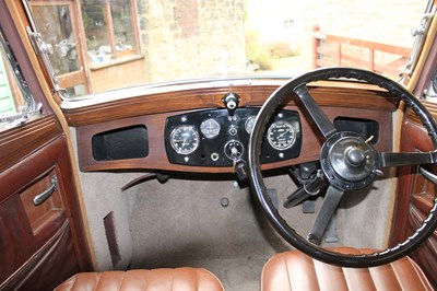 Lot 50 - 1934 Lanchester LA10 Saloon