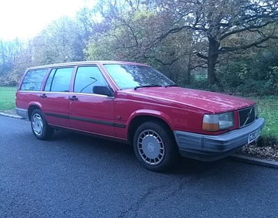Lot 42 - 1990 Volvo 740 GL