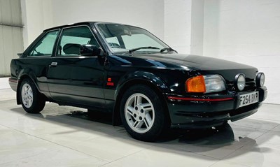 Lot 61 - 1988 Ford Escort XR3i