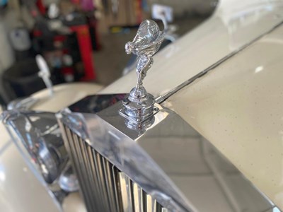 Lot 29 - 1939 Rolls-Royce Wraith Limousine by Hooper