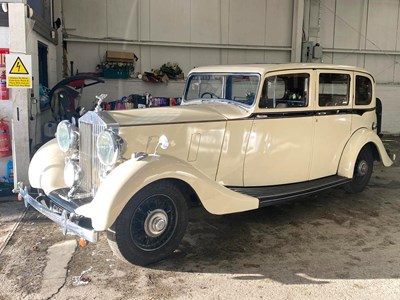 Lot 29 - 1939 Rolls-Royce Wraith Limousine by Hooper