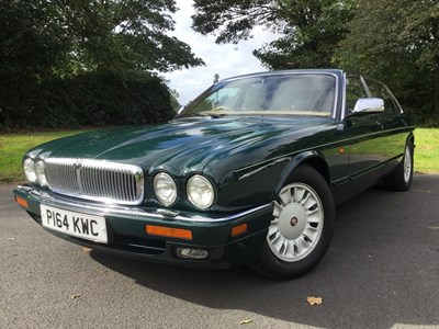 Lot 73 - 1997 Daimler Double Six (X300)