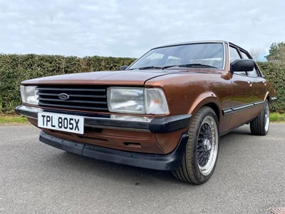 Lot 5 - 1982 Ford Cortina 2.0 GL