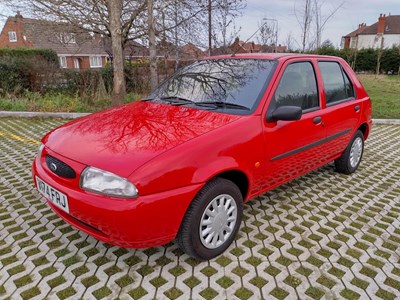 Lot 32 - 1999 Ford Fiesta 1.25 LX