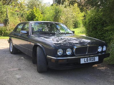 Lot 3 - 1994 Jaguar XJ40 3.2 Gold Edition