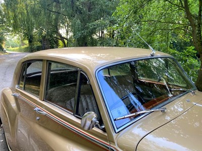 Lot 12 - 1962 Bentley S2