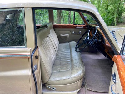 Lot 12 - 1962 Bentley S2