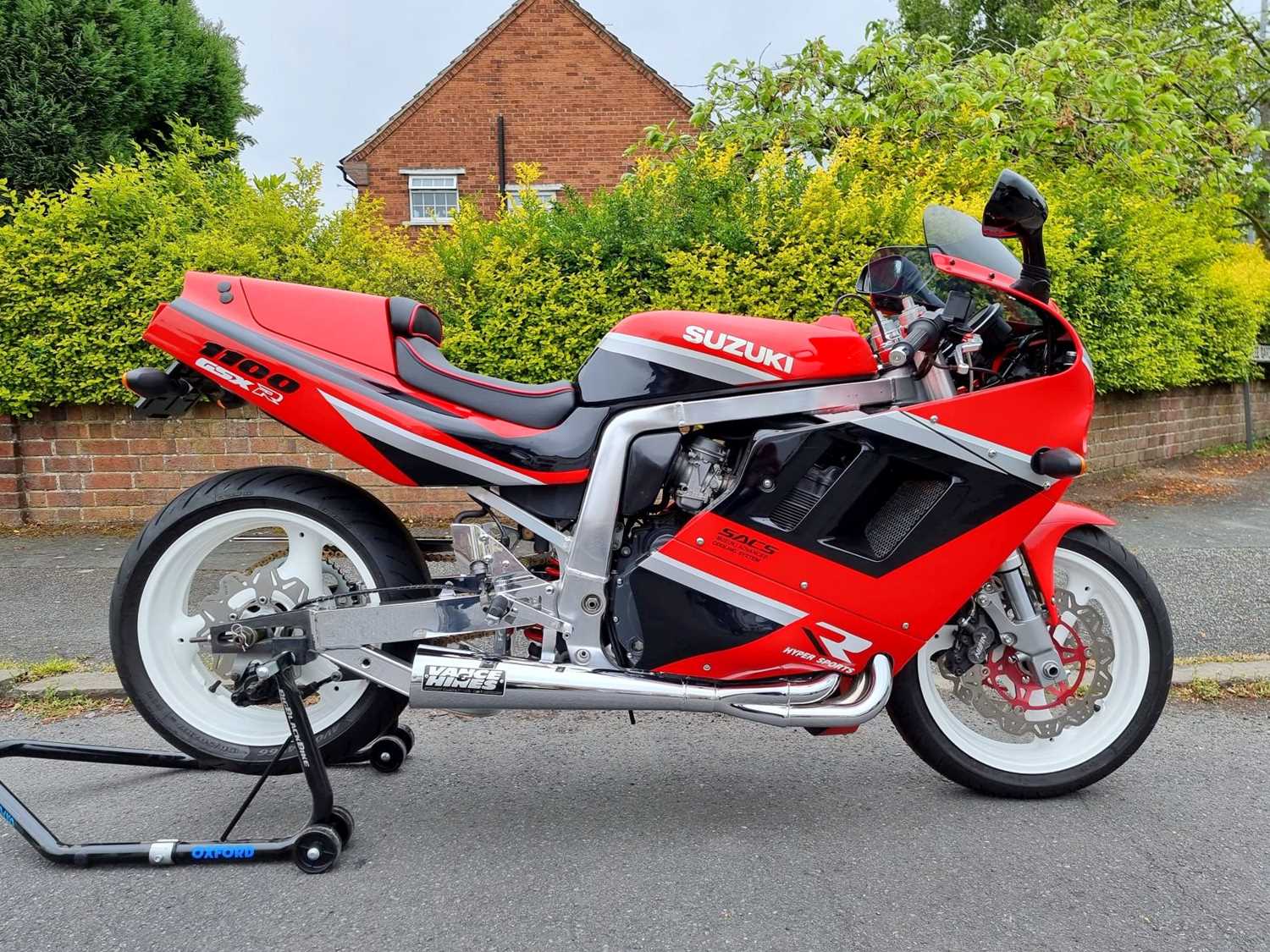 Lot 78 - 1990 Suzuki GSX-R1100