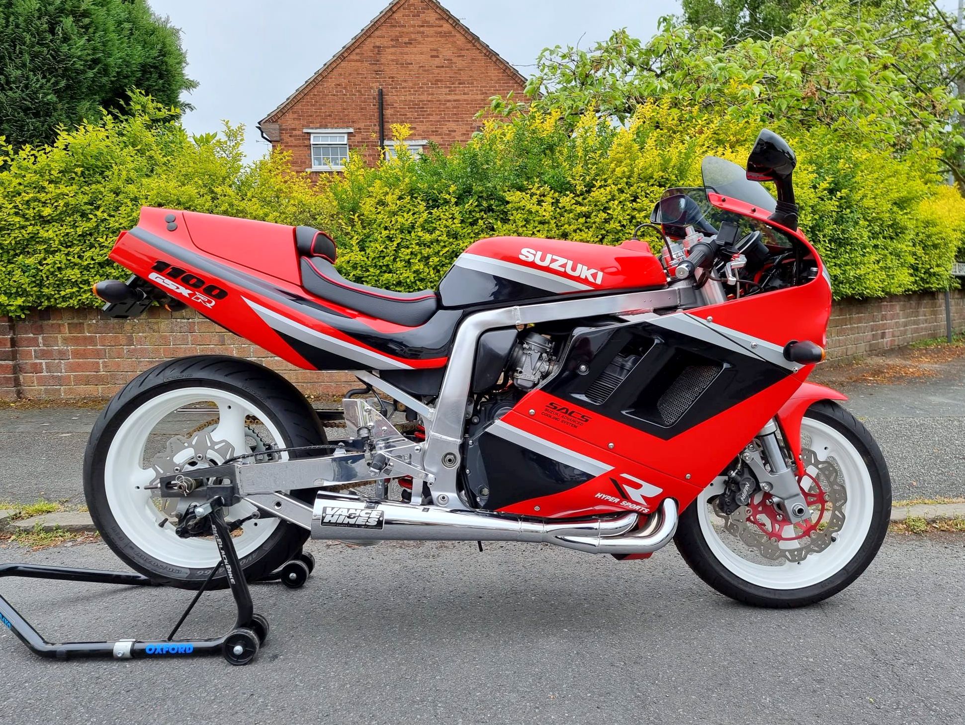 Lot 78 - 1990 Suzuki GSX-R1100