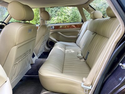 Lot 9 - 1991 Jaguar XJ12