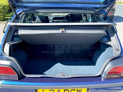 Lot 43 - 1994 Renault Clio Williams