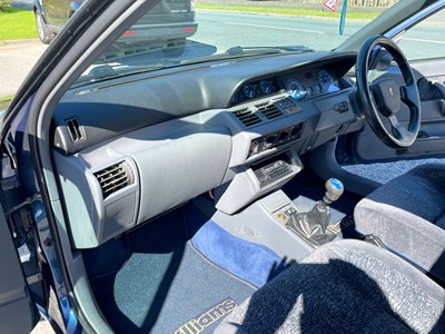 Lot 43 - 1994 Renault Clio Williams