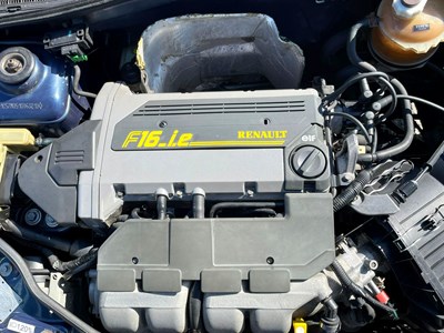 Lot 43 - 1994 Renault Clio Williams