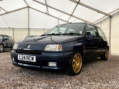 Lot 43 - 1994 Renault Clio Williams