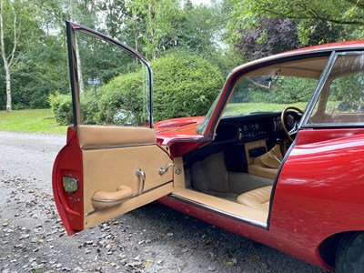 Lot 61 - 1966 Jaguar E-Type 4.2 Coupe