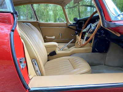 Lot 61 - 1966 Jaguar E-Type 4.2 Coupe