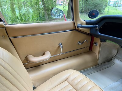 Lot 61 - 1966 Jaguar E-Type 4.2 Coupe