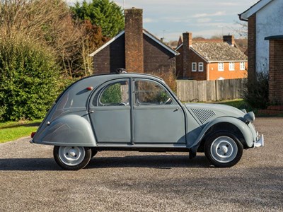 Lot 16 - 1958 Citroën 2CV AZL