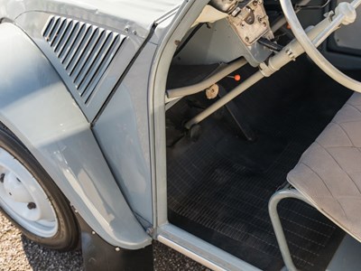 Lot 16 - 1958 Citroën 2CV AZL