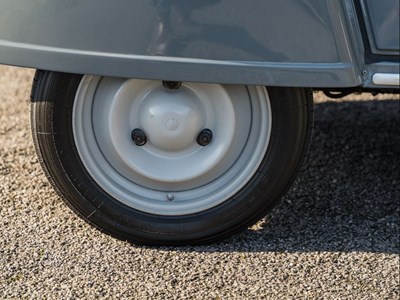 Lot 16 - 1958 Citroën 2CV AZL