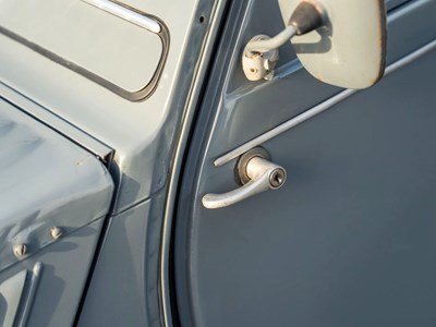 Lot 16 - 1958 Citroën 2CV AZL