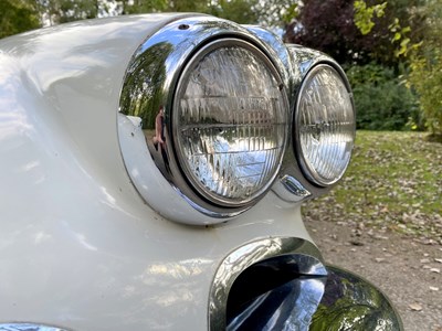Lot 66 - 1961 Chevrolet Corvette