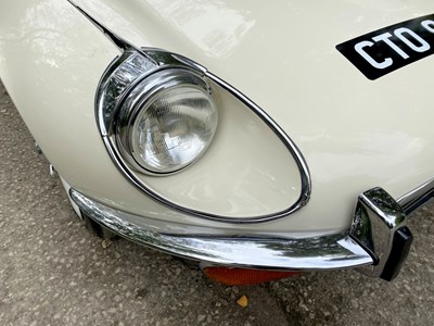 Lot 63 - 1972 Jaguar E-type Coupe V12
