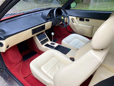 Lot 64 - 1990 Ferrari Mondial T