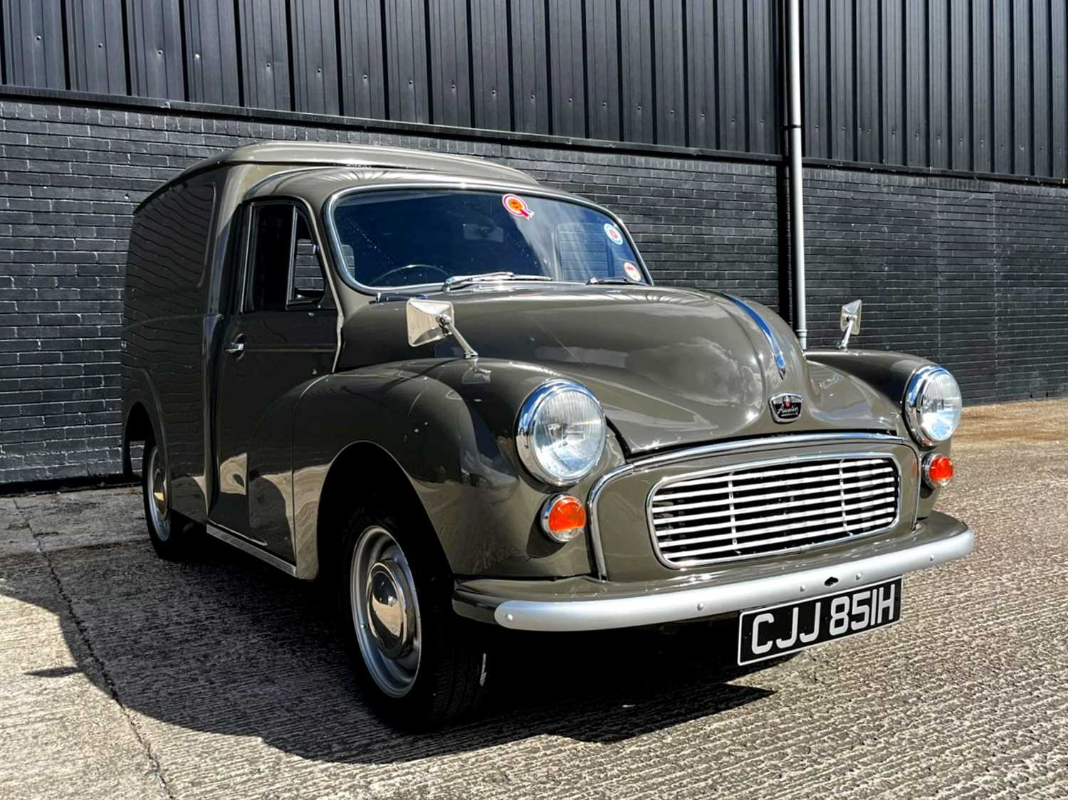Lot 69 - 1969 Austin 6 CWT Van