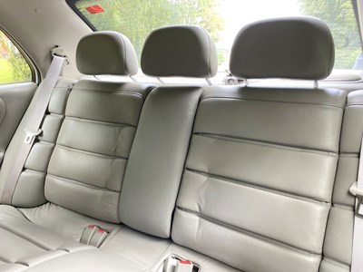 Lot 31 - 1998 Vauxhall Omega Elite