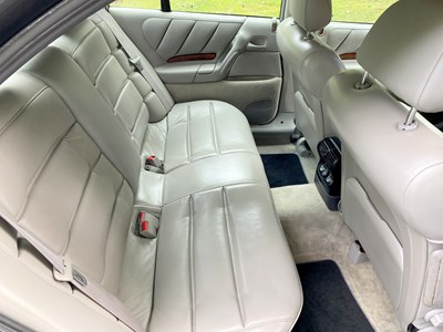 Lot 31 - 1998 Vauxhall Omega Elite