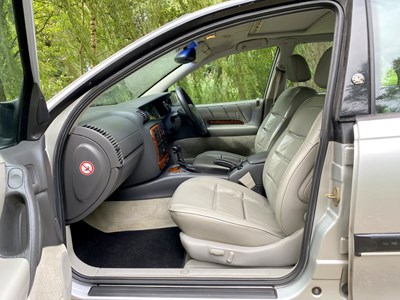 Lot 31 - 1998 Vauxhall Omega Elite
