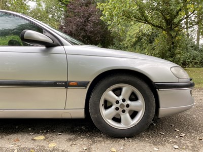 Lot 31 - 1998 Vauxhall Omega Elite