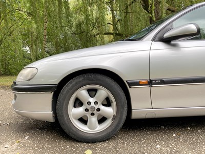 Lot 31 - 1998 Vauxhall Omega Elite