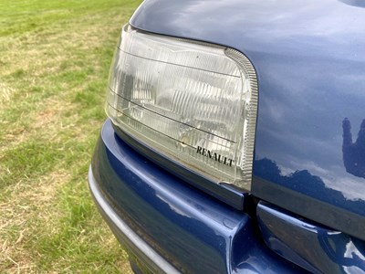 Lot 44 - 1995 Renault Clio Williams 2